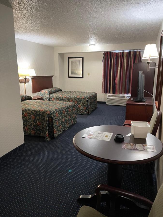 Budget Inn Temple Hills Eksteriør bilde